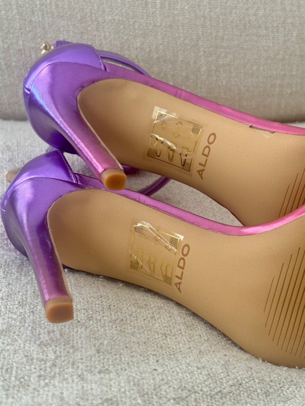 ALDO multi-colored heels- Clozette clean out - Picture 5 of 5